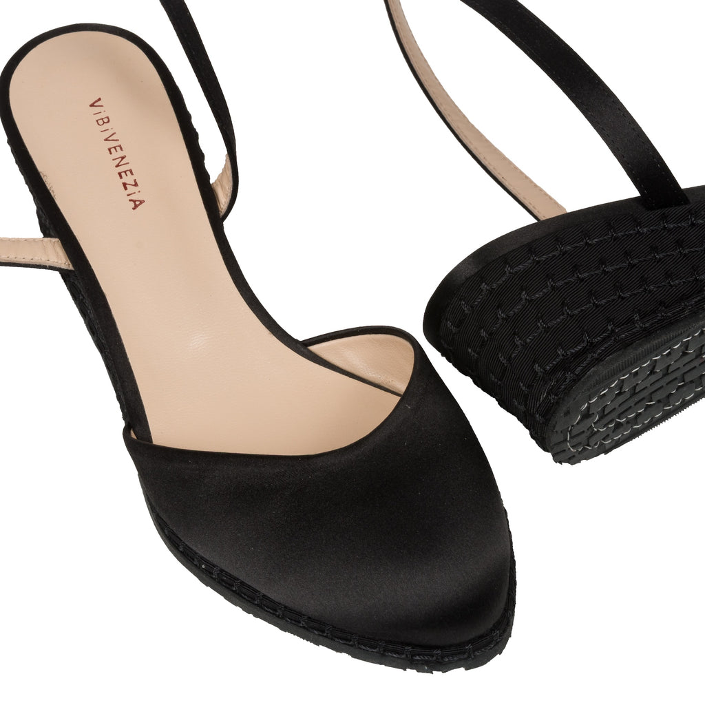 MORTICIA - LACES WEDGES 5