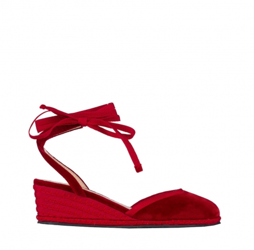 CHERRY - LACES WEDGES 5